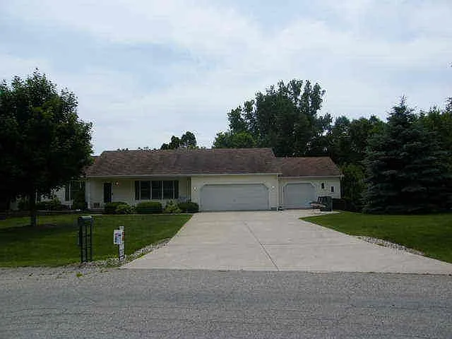 1123 Buckingham Ct photo 1