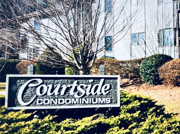 201 Racquet Club Rd #7, Asheville, NC 28803
