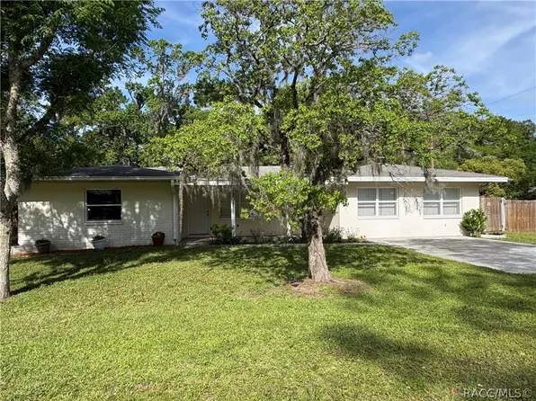 3922 S Apopka Ave, Inverness, FL 34452