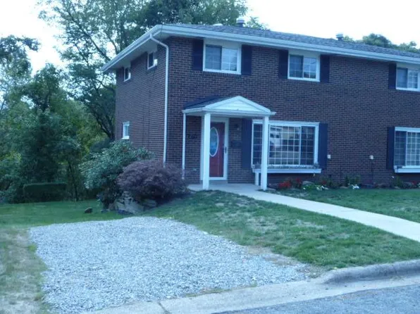 294 Morgan St, Lower Burrell, PA 15068