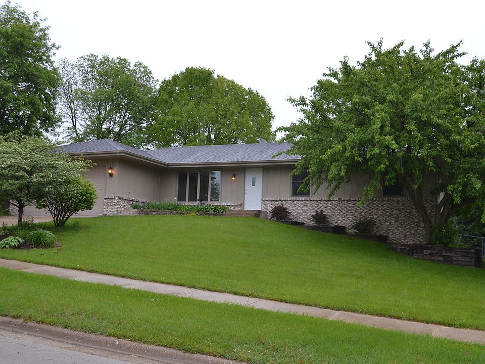 1st image of 4828 Clearsky Dr