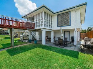458 Pompano St, Bayou Vista, TX 77563