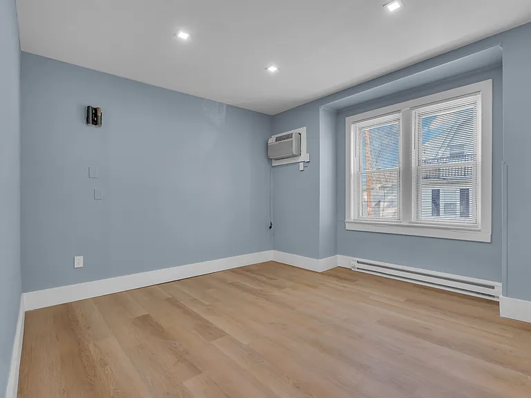 542 Miller Ave #1 — Photo 9