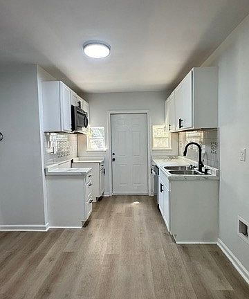 3rd image of 222 Mount Vernon Dr #A