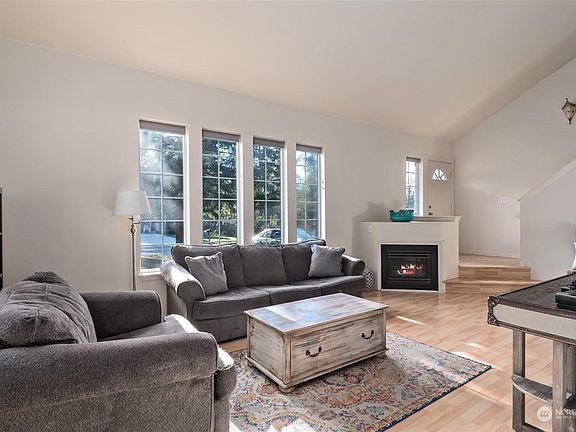 2nd image of 459 Cox Dr