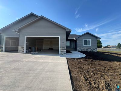 506 Shirley St, Harrisburg, SD, 57032