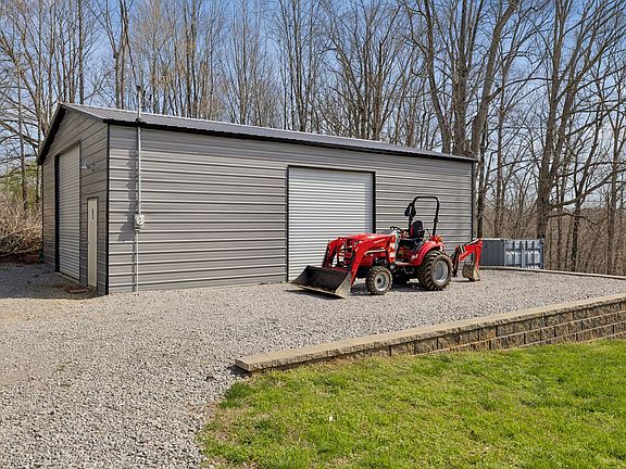 2nd image of 1179 Abernathy Rd