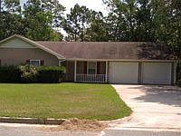 1st image of 2501 Pineview Dr
