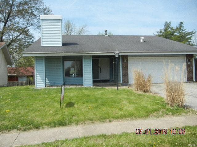 1st image of 1695 Woodman Dr