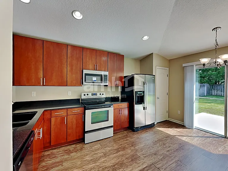 12607 Wooded Bluff Ct — Photo 5