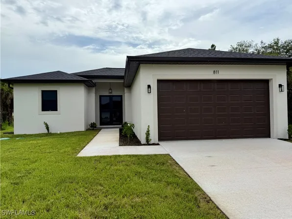 811 Thompson Ave, Lehigh Acres, FL 33972
