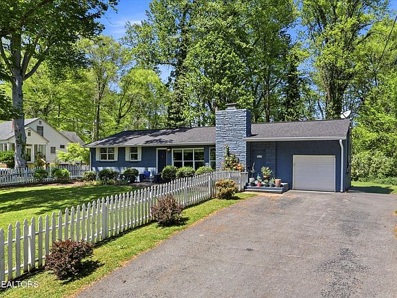 2nd image of 305 Beechwood Dr