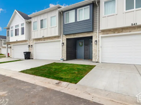 537 N Bluff St, Garden City, UT 84028