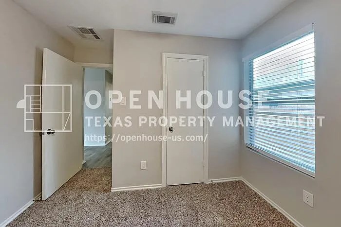 804 Lovebug Ln — Photo 12