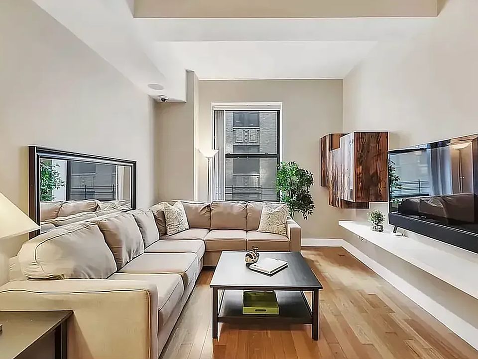 1st image of 99 John St #12