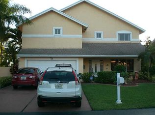 510 NW 207th Ter, Hollywood, FL 33029