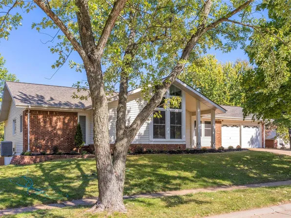 2188 Silverwood Ln, Chesterfield, MO 63017