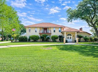 221 Rienzi Dr, Thibodaux, LA 70301