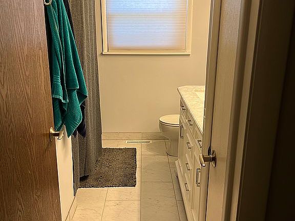 3rd image of 207 Sycamore Dr