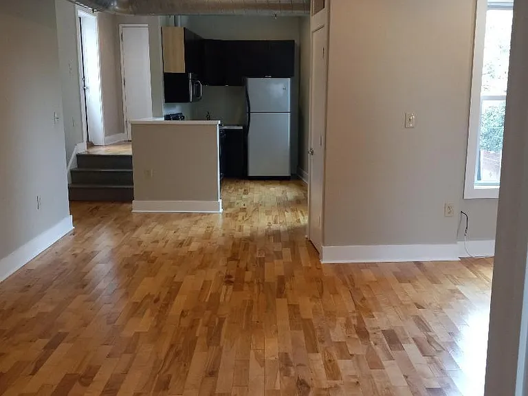 542 Christian St #2 — Photo 2