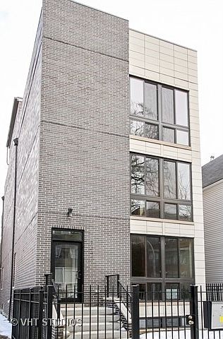 1st image of 1643 N Rockwell St #1