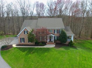 26 Misty Hollow Ct, Phoenix, MD 21131