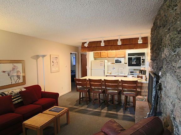 3rd image of 382 Hi Country Dr., Bldg 3, #7-8
