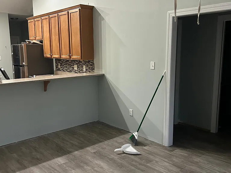 308 Madison Ct — Photo 16