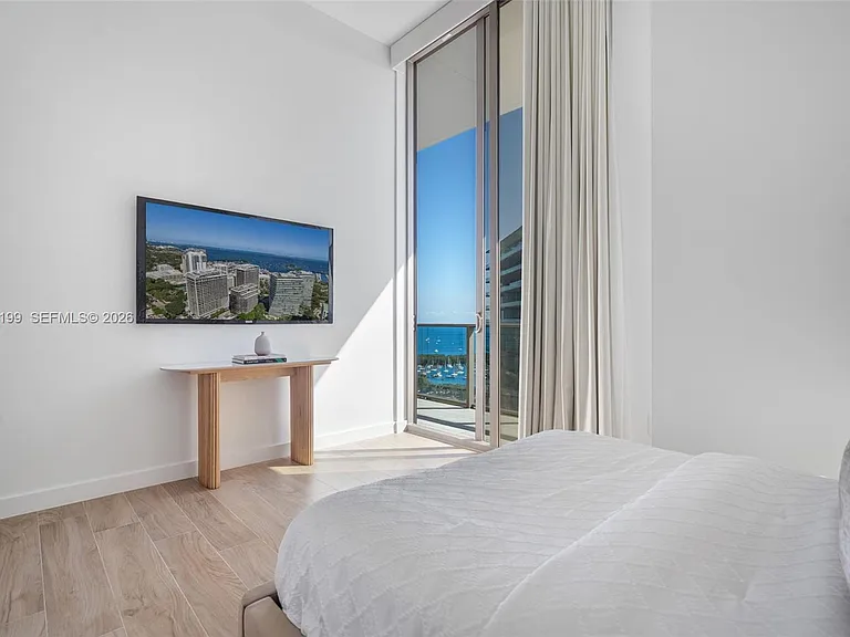 2655 S Bayshore Dr #1911 — Photo 36
