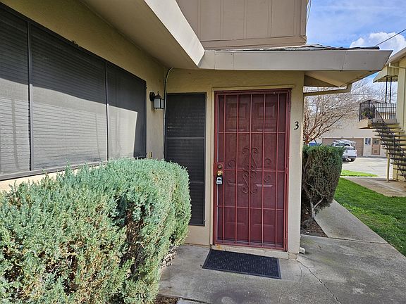 2nd image of 2037 Benita Dr Unit 3