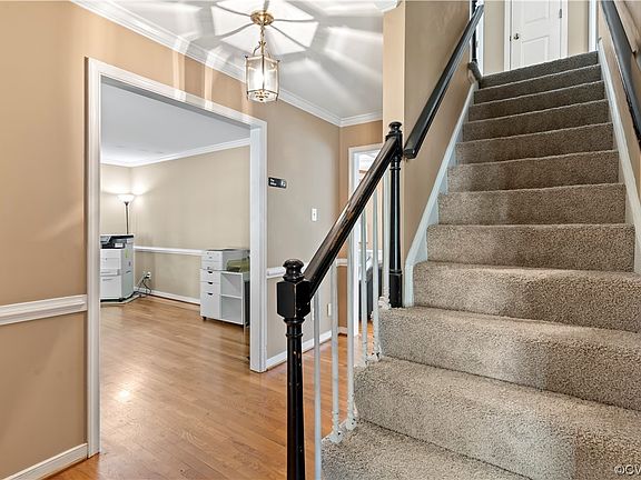 4th image of 7301 Towchester Dr
