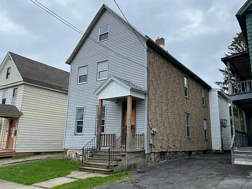 923 Churchill Ave Photo 1