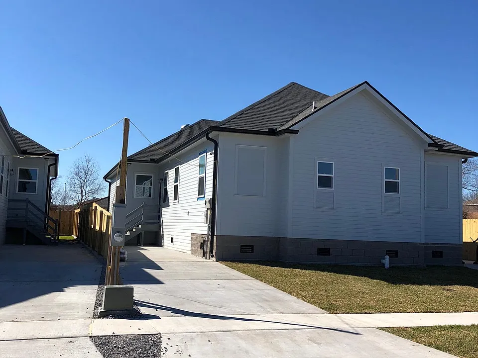 8520 Regiment Dr