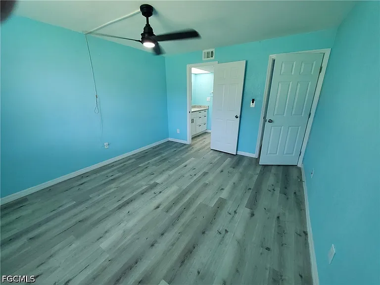 1055 Palm Ave #214 — Photo 18