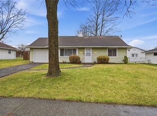 3737 Saranac Dr, Dayton, OH 45429