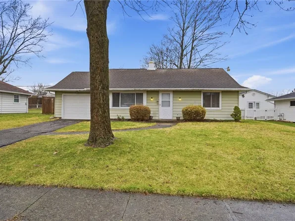 3737 Saranac Dr, Dayton, OH 45429