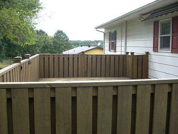 5th image of 1524 W 1st St