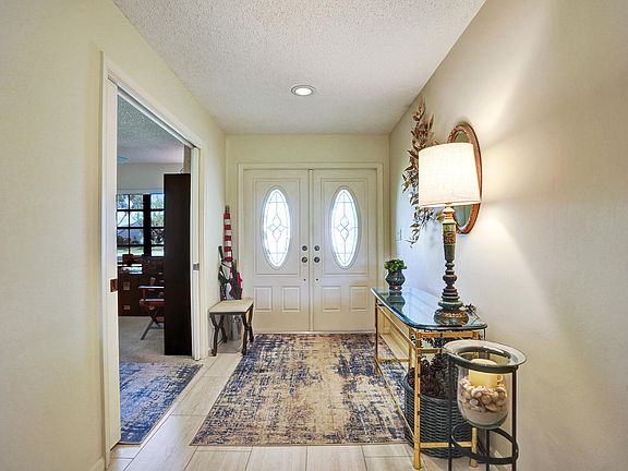 2nd image of 6010 Petaluma Drive