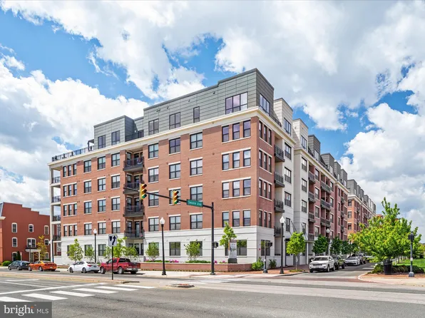 737 Swann Ave Unit 401, Alexandria, VA 22301