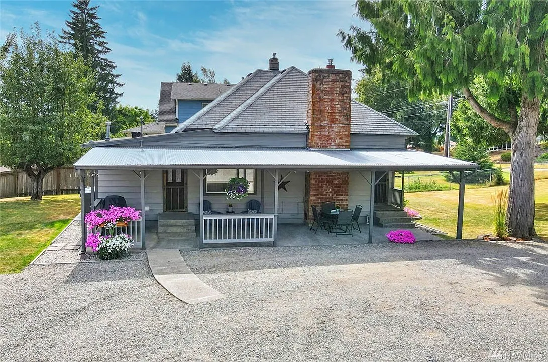 25625 Lawson St photo 1
