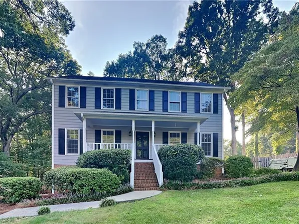 1102 Hickory Trace Dr, Greensboro, NC 27407
