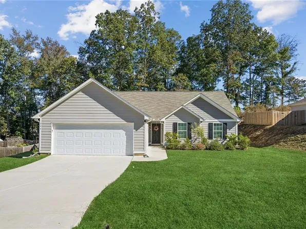 224 Katie Ln, Commerce, GA 30529