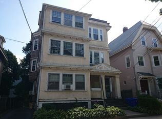 114 Davis Ave, Brookline, MA 02445