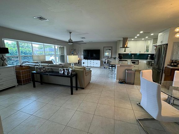 5th image of 2099 S Conference Drive