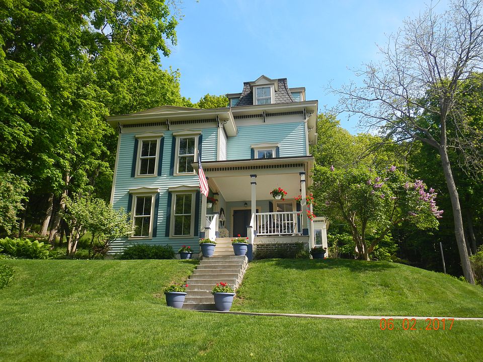 1st image of 327 Leelanau Ave
