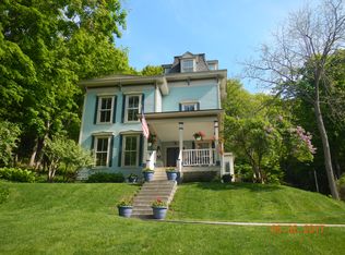 327 Leelanau Ave, Frankfort, MI 49635