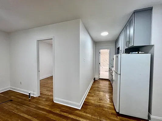 Rented by Highline Residential | media 32