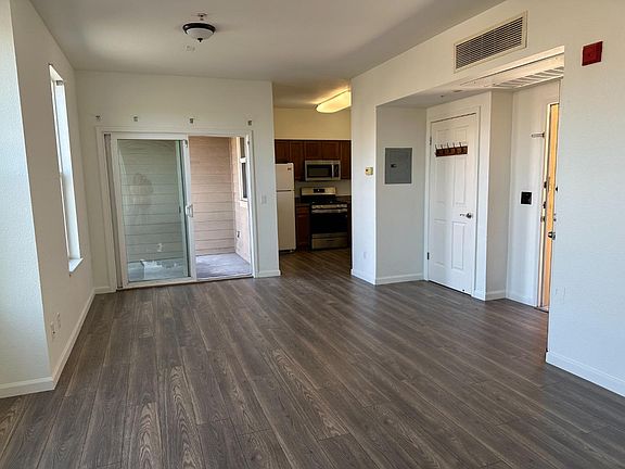 5th image of 212 Pacifica Blvd Unit 204