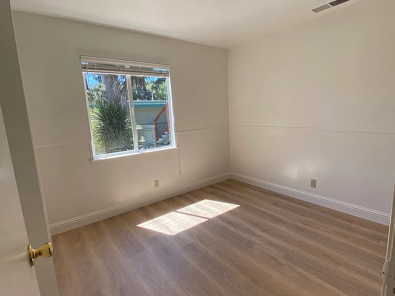 456 Oak St #L — Photo 1