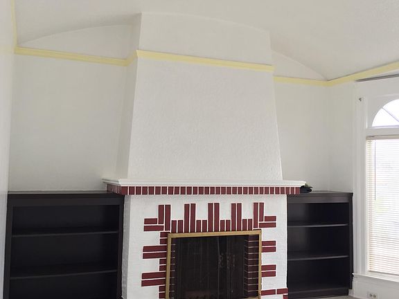 Living room with book shelves